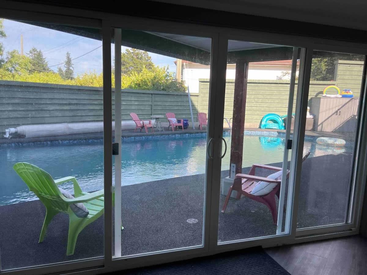 Tranquil Oasis 2 Bedroom Suite With Pool View Victoria Exterior foto