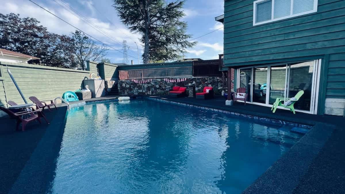 Tranquil Oasis 2 Bedroom Suite With Pool View Victoria Exterior foto